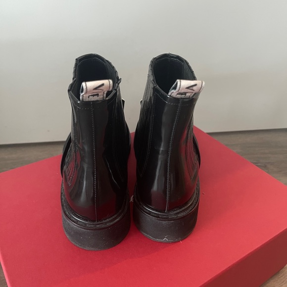 Roger Vivier Metal Buckle Chelsea Boots - Picture 3 of 4